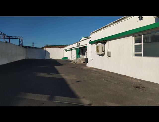 150M² WAREHOUSE TO LET IN EPPING INDUSTRIAL